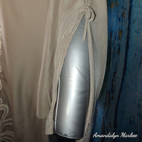 😘🌼Union of Angels off shoulder dress - Picture 5 of 16